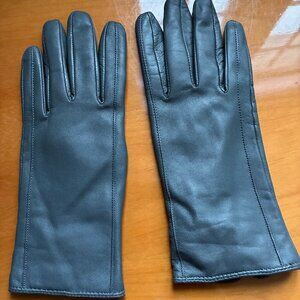 Womens grey leather gloves with cashmere lining